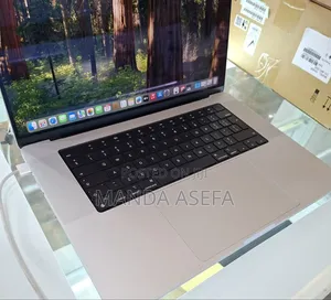 New Laptop Apple MacBook Pro M1 16GB Apple M1 Pro SSD 1T