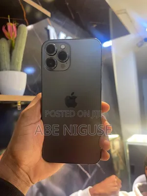 Photo - Apple iPhone 12 Pro Max 256 GB Gray