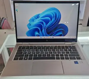 New Laptop HP EliteBook 830 G8 32GB Intel Core I7 SSD 512GB