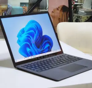 New Laptop Microsoft Surface Laptop 16GB Intel Core I7 SSD 512GB