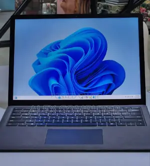 New Laptop Microsoft Surface Laptop 16GB Intel Core I7 SSD 512GB