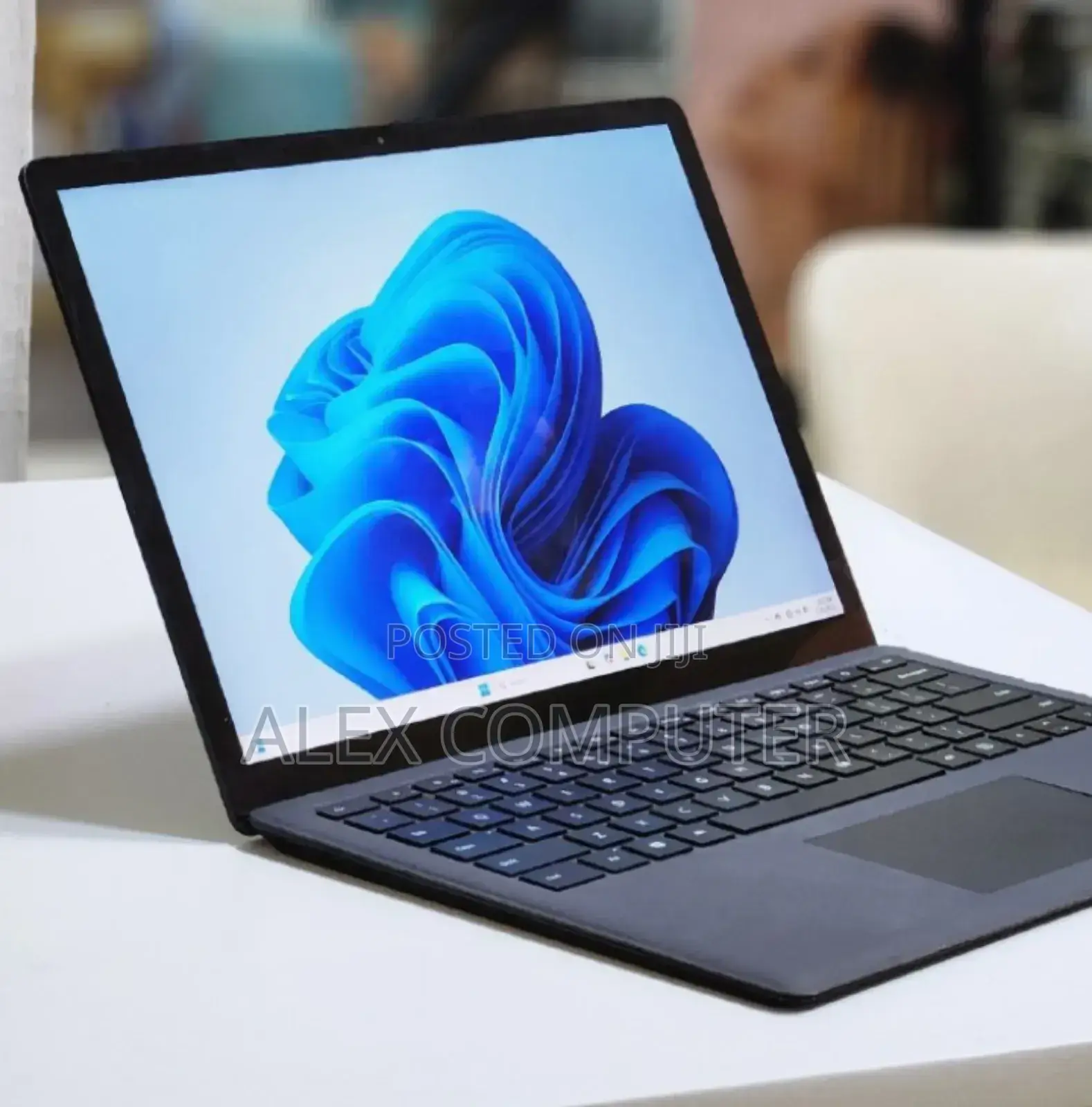 New Laptop Microsoft Surface Laptop 16GB Intel Core I7 SSD 512GB