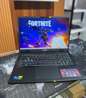 New Laptop MSI Crosshair 17 16GB Intel Core I7 SSD 1T