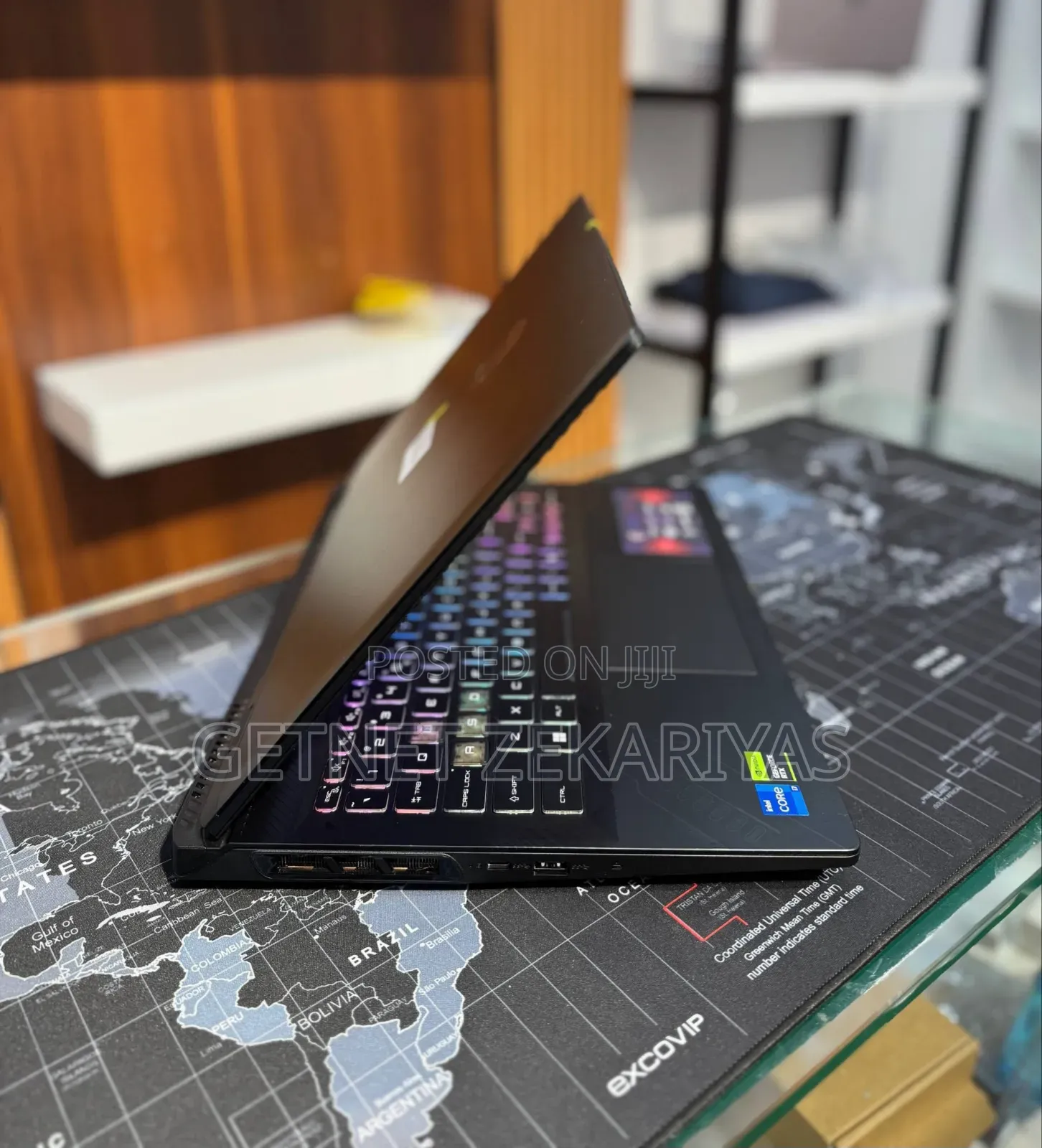 New Laptop MSI Crosshair 17 16GB Intel Core I7 SSD 1T