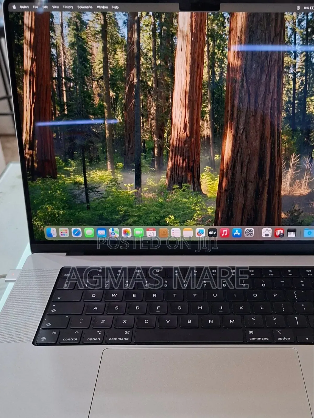 New Laptop Apple MacBook Pro M1 16GB Apple M1 Pro SSD 1T