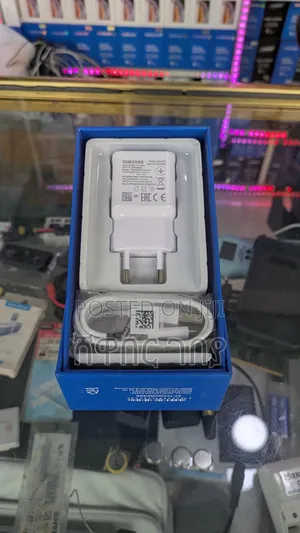 With Warranty!! Samsung Adaptive Fast Charger With Usb to Type-C Cable