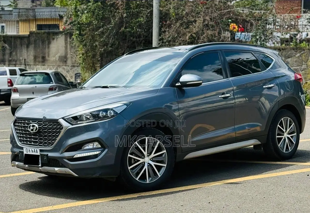 Hyundai Tucson 2017 Silver