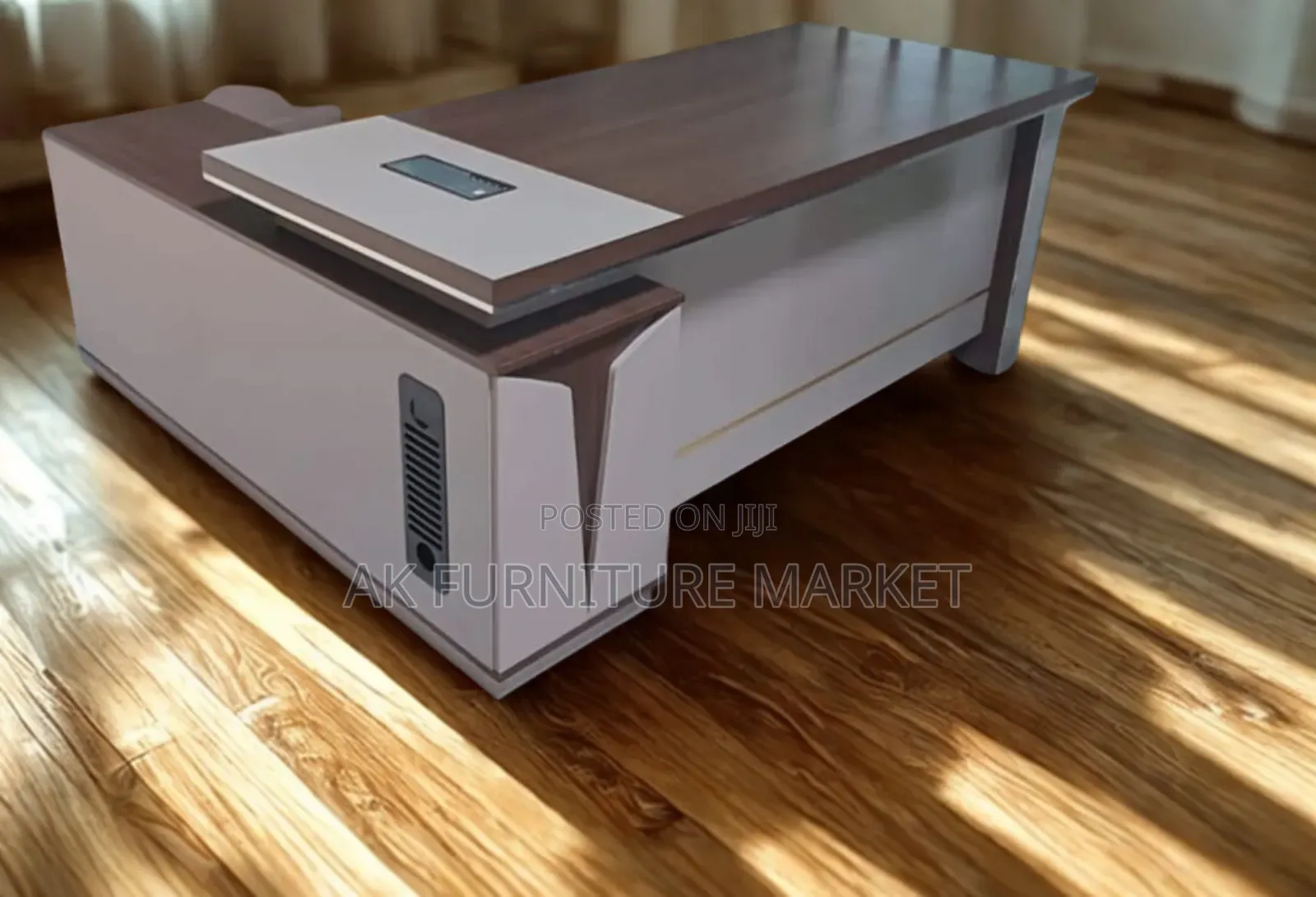Luxury With Usb Manager Table