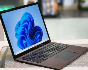 New Laptop Microsoft Surface 16GB Intel Core I7 SSD 512GB