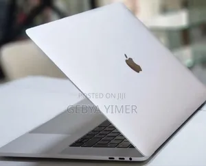 Photo - New Laptop Apple MacBook Pro 2017 16GB Intel Core I7 SSD 512GB