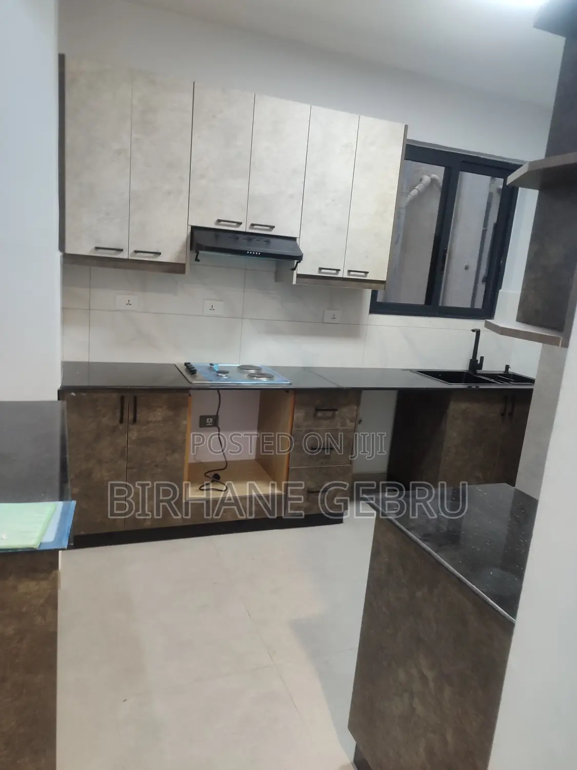 4bdrm Apartment in Luxury Apartiment, Yeka for sale