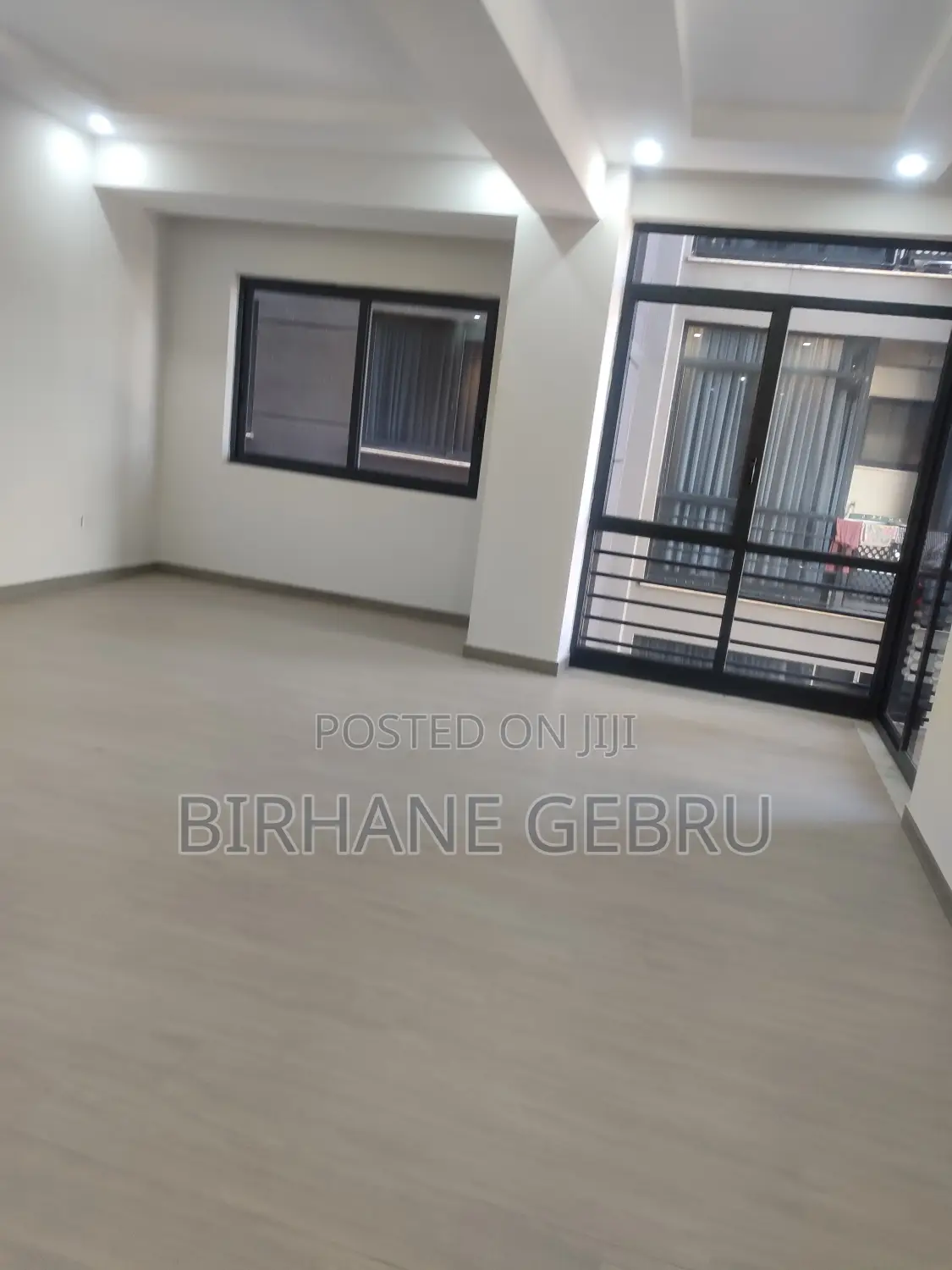 4bdrm Apartment in Luxury Apartiment, Yeka for sale