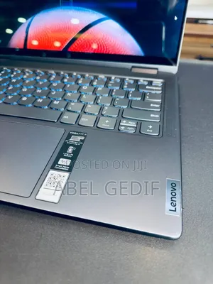 New Laptop Lenovo Yoga 7i 16GB Intel Core I7 SSD 512GB