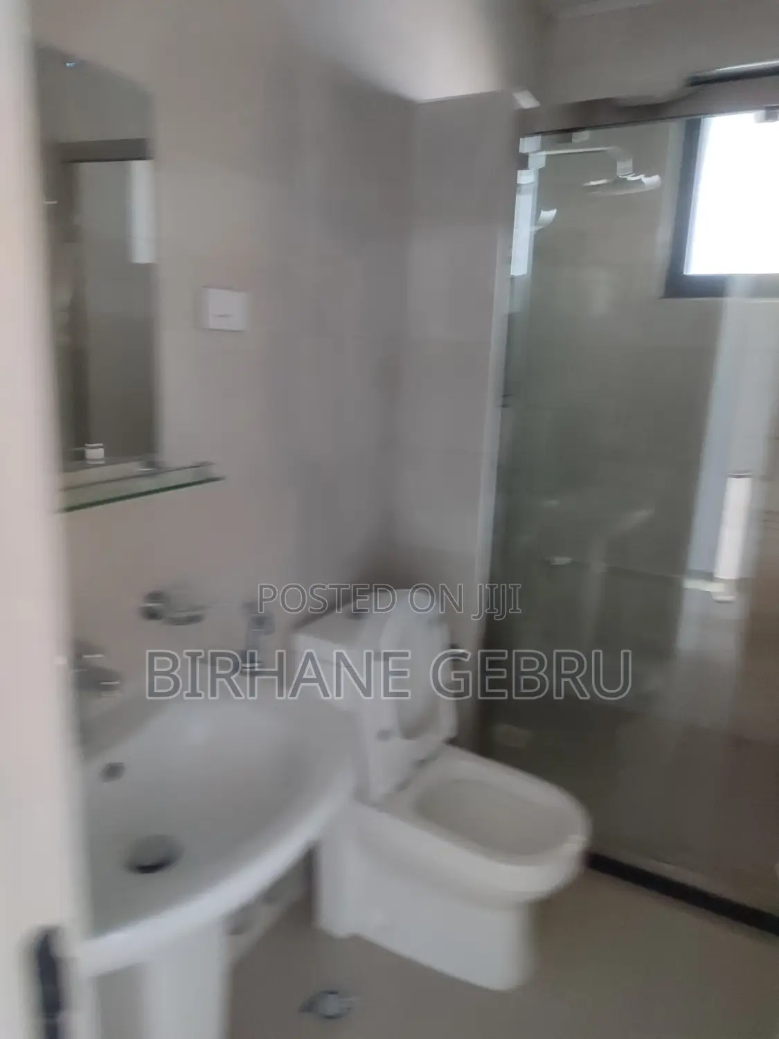 4bdrm Apartment in Luxury Apartiment, Yeka for sale