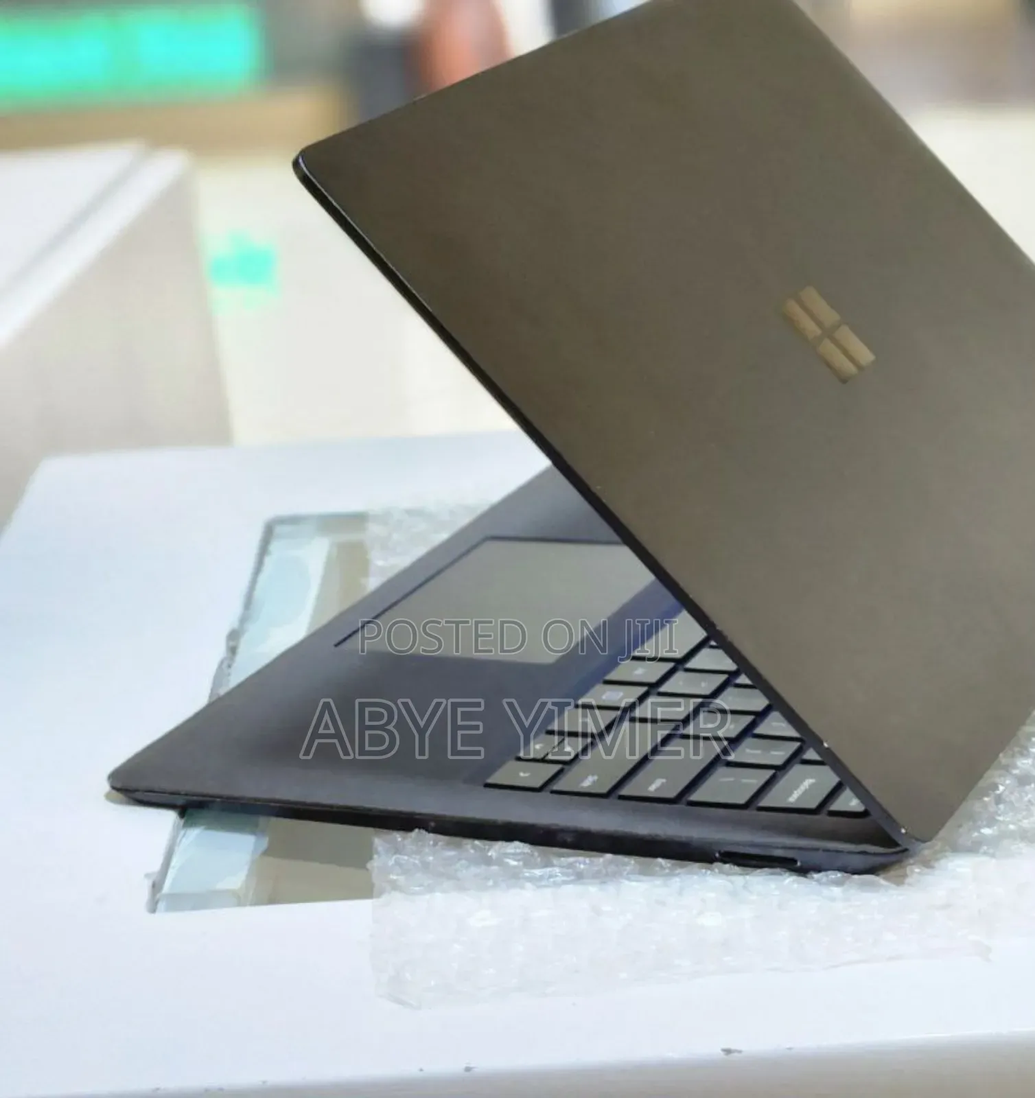 New Laptop Microsoft Surface Laptop 2 16GB Intel Core I7 SSD 512GB