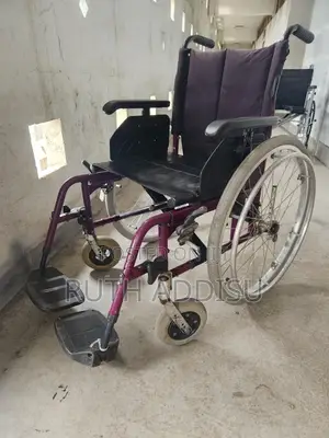 Foldable Used Wheelchair多少bold Amazing Wheelchair字樣wheelchair Used