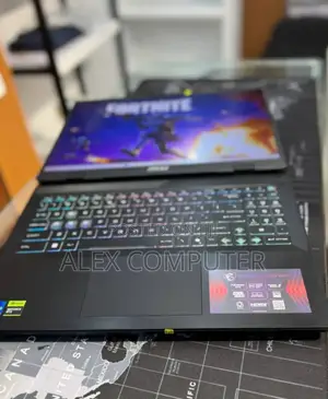 New Laptop MSI Crosshair 15 16GB Intel Core I7 SSD 1T