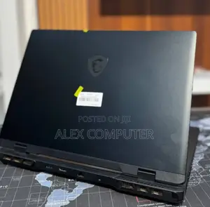 New Laptop MSI Crosshair 15 16GB Intel Core I7 SSD 1T