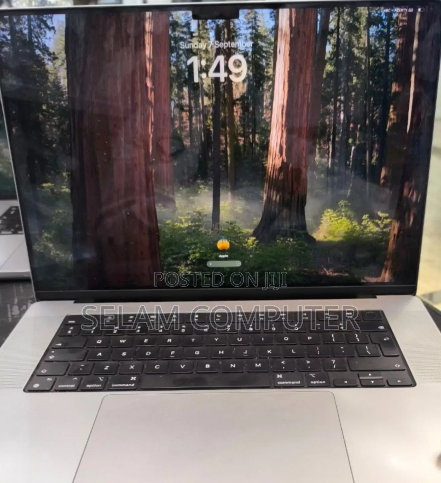 New Laptop Apple MacBook Pro M1 16GB Apple M1 Pro SSD 1T