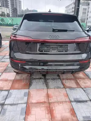 New Audi Q8 2024 Black