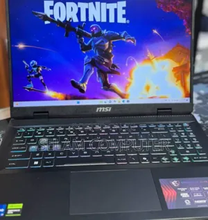 New Laptop MSI GP75 Leopard 16GB Intel Core I7 SSD 1T