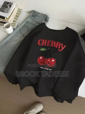  Custom Unisex Sweatshirt – Stylish Comfortable Everyday Wear