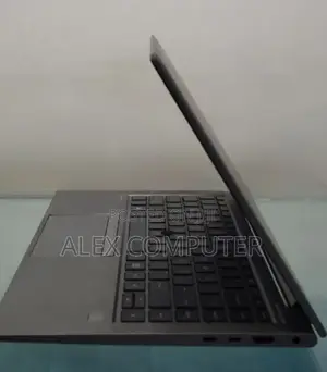 New Laptop HP ZBook Firefly 15 G7 16GB Intel Core I7 SSD 512GB