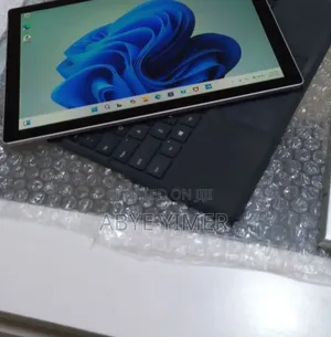 New Laptop Microsoft Surface Pro 5 16GB Intel Core I7 SSD 512GB