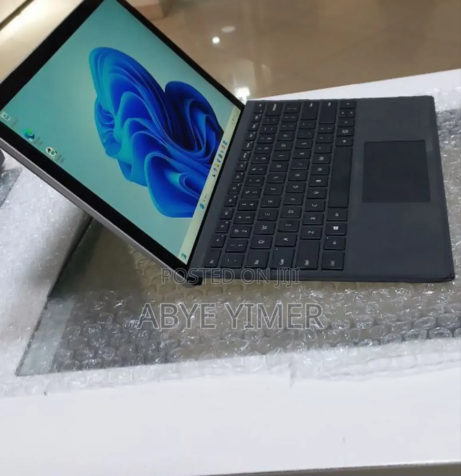 New Laptop Microsoft Surface Pro 5 16GB Intel Core I7 SSD 512GB