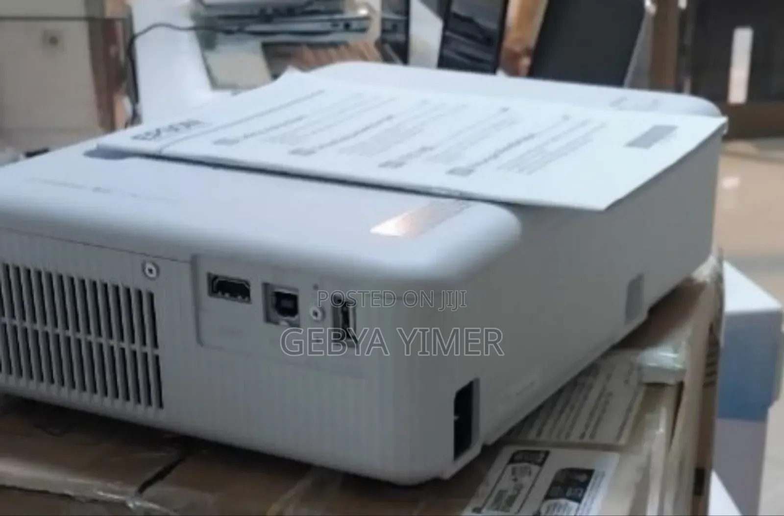 1brand New Epson Projector Co-W01 With Remote An