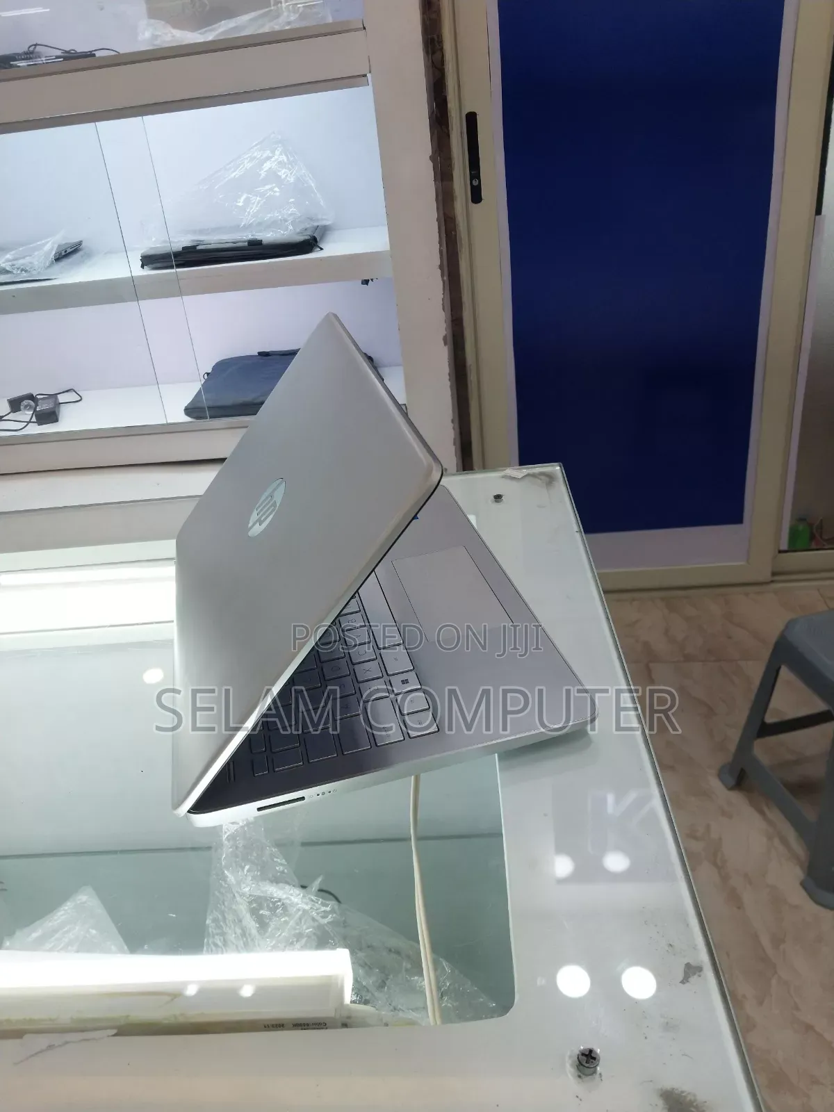 New Laptop HP Stream Notebook 8GB Intel Core I7 SSD 1T