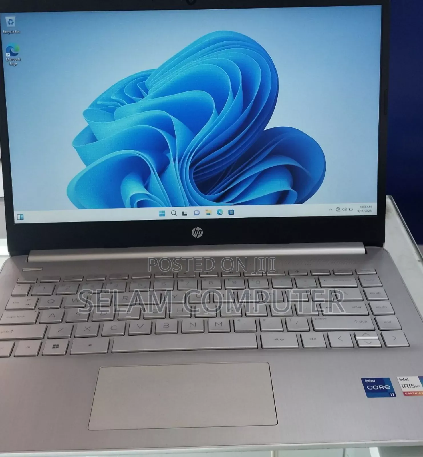 New Laptop HP Stream Notebook 8GB Intel Core I7 SSD 1T