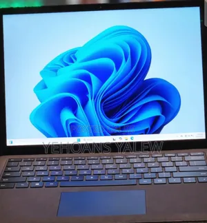 New Laptop Microsoft Surface 16GB Intel Core I7 SSD 512GB