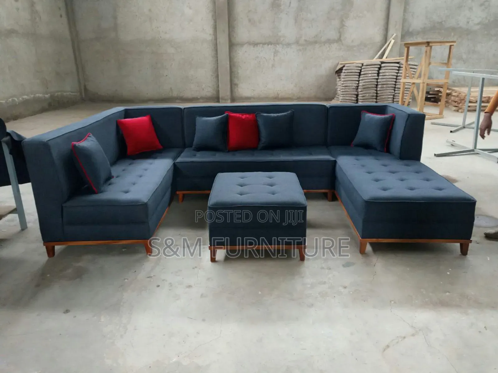 Garnishing 11 Seater U Shape Sofa Set With Durability.