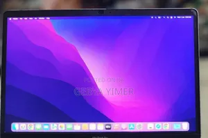 Photo - New Laptop Apple MacBook Pro 16GB Intel Core I7 SSD 256GB