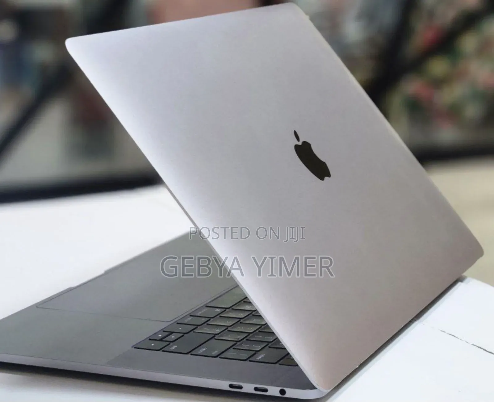 New Laptop Apple MacBook Pro 16GB Intel Core I7 SSD 256GB