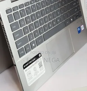 New Laptop HP Envy X360 8GB Intel Core Ultra 5 SSD 512GB