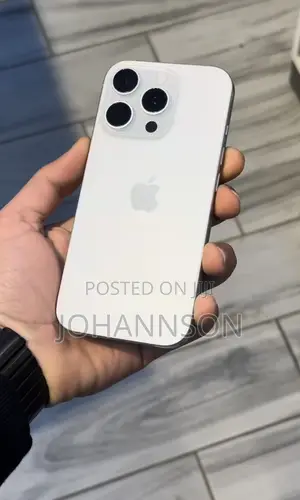 Photo - New Apple iPhone 16 Pro 256 GB