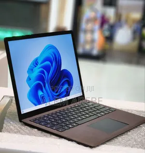 New Laptop Microsoft Surface 16GB Intel Core I7 SSD 512GB