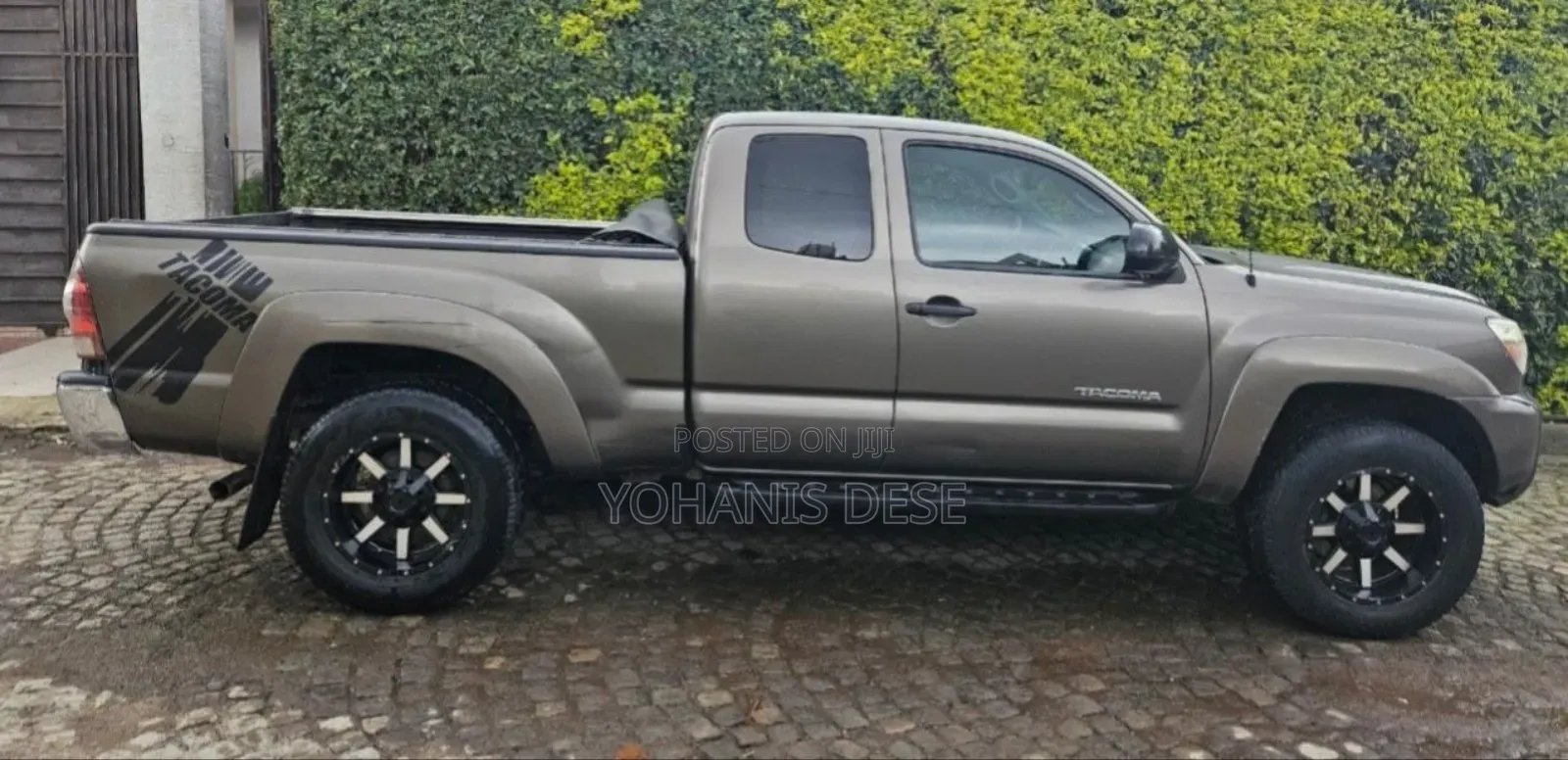 Toyota Tacoma 2012 Gray