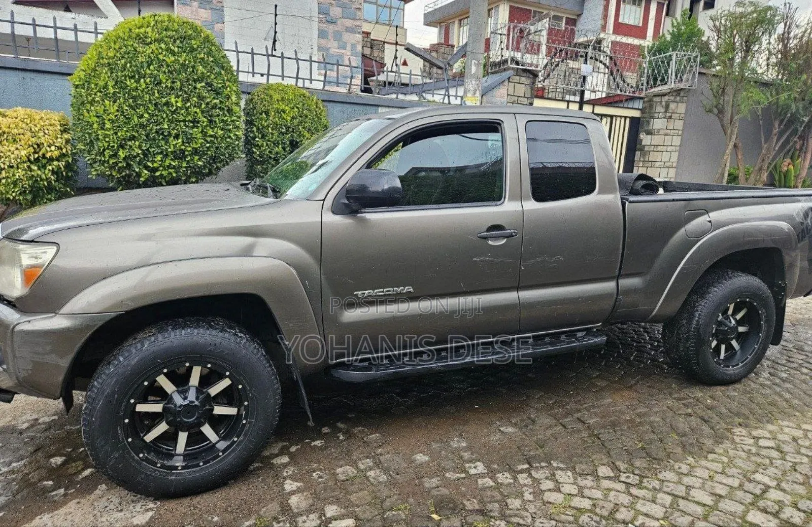 Toyota Tacoma 2012 Gray