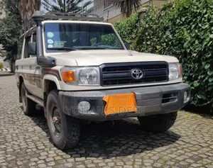 Toyota Land Cruiser 2019 White