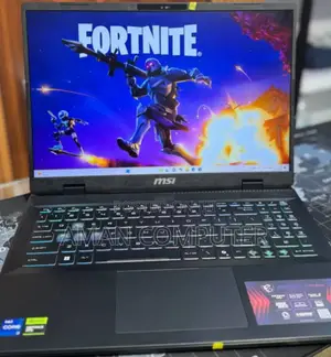 New Laptop MSI Crosshair 17 16GB Intel Core I7 SSD 1T