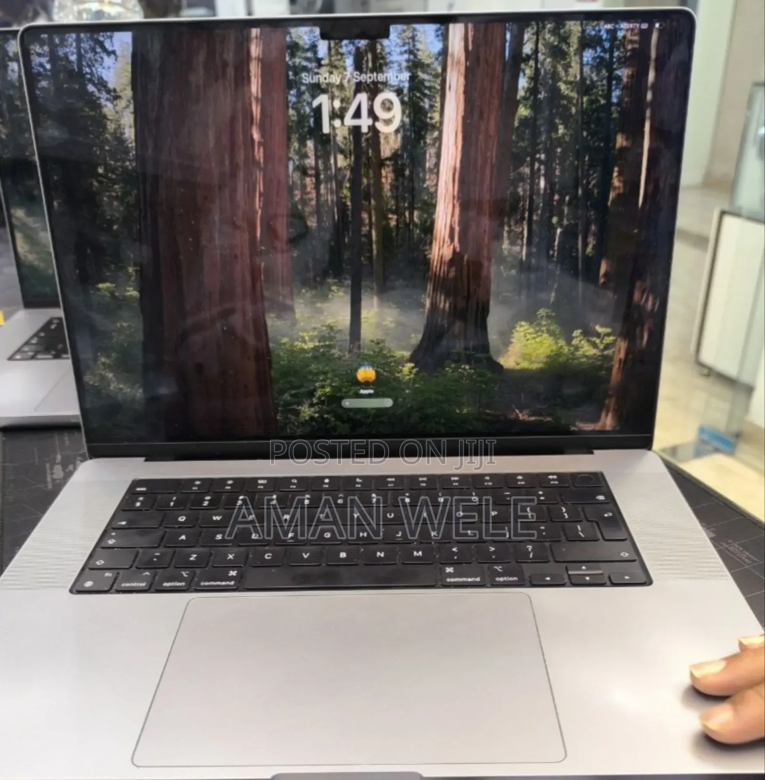 New Laptop Apple MacBook 16GB Intel SSD 1T