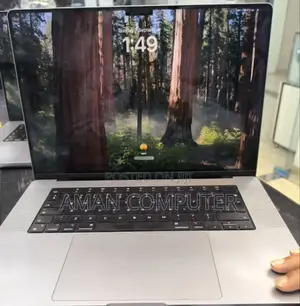 New Laptop Apple MacBook 16GB Intel SSD 1T