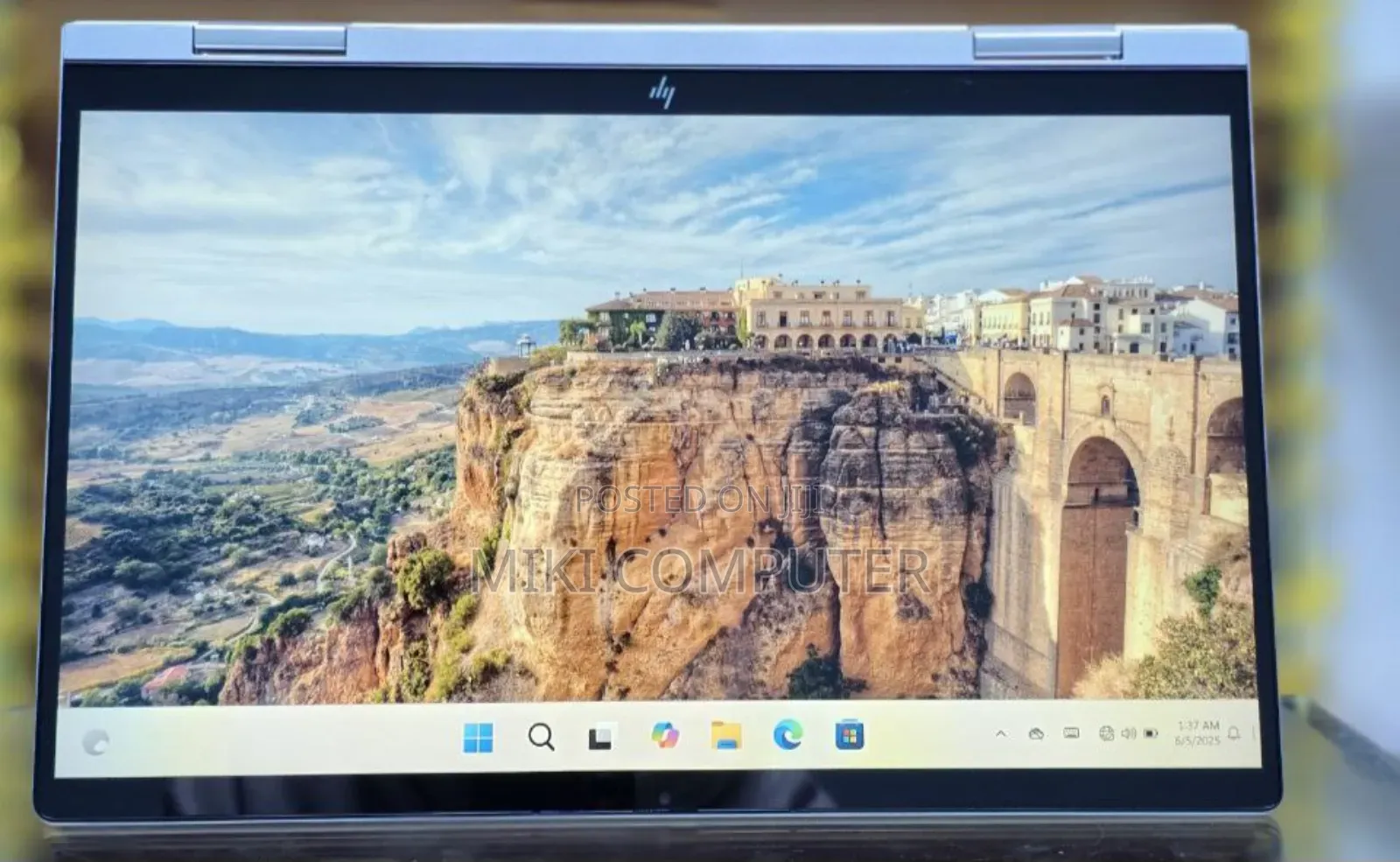 New Laptop HP Envy X360 8GB Intel Core I5 SSD 1T