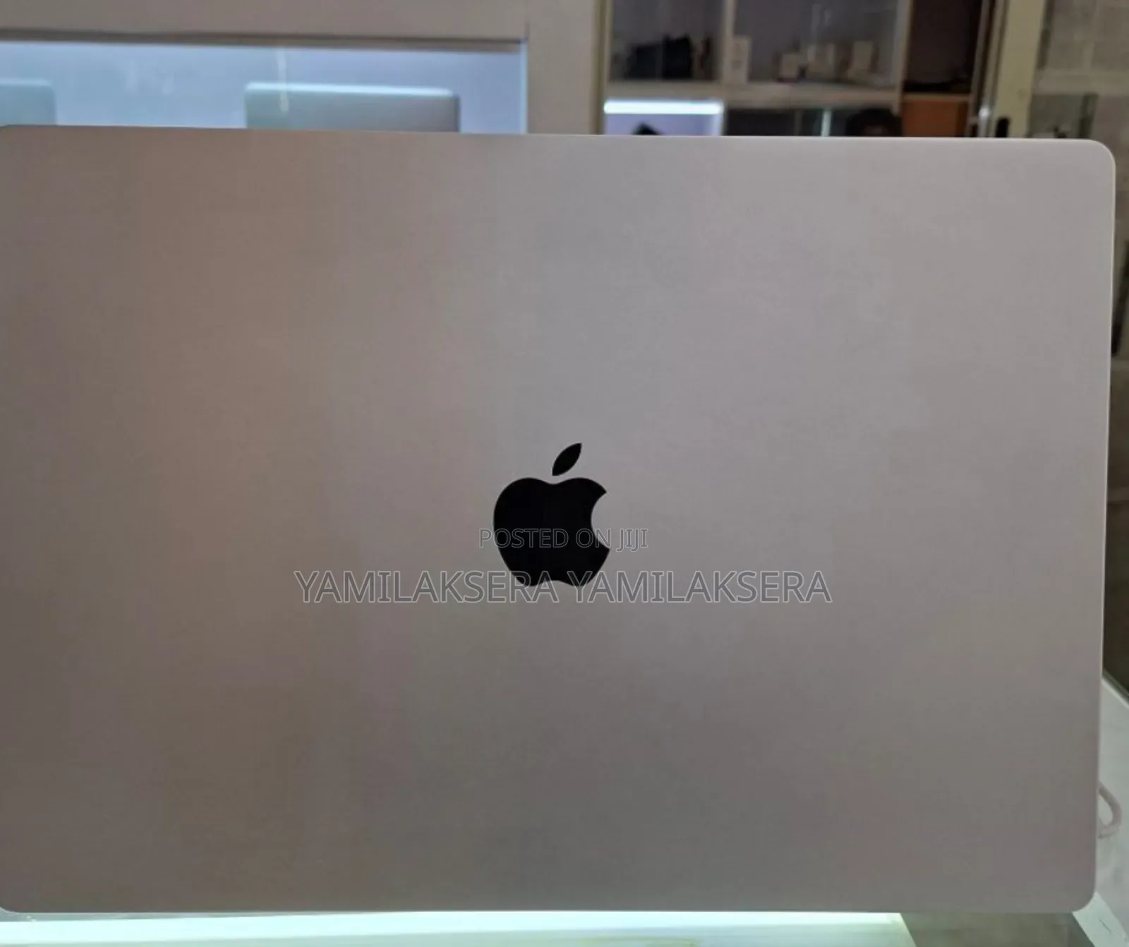 New Laptop Apple MacBook Pro M1 16GB Apple M1 Pro SSD 1T