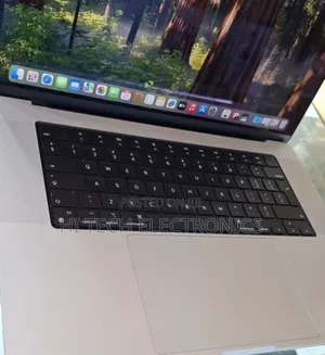 New Laptop Apple MacBook Pro M1 16GB Apple M1 Pro SSD 1T