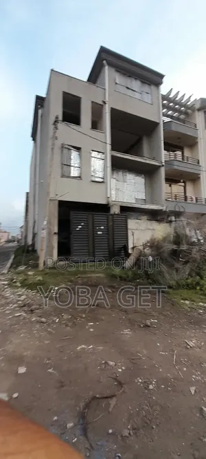 6bdrm House in Akaky Kaliti for sale