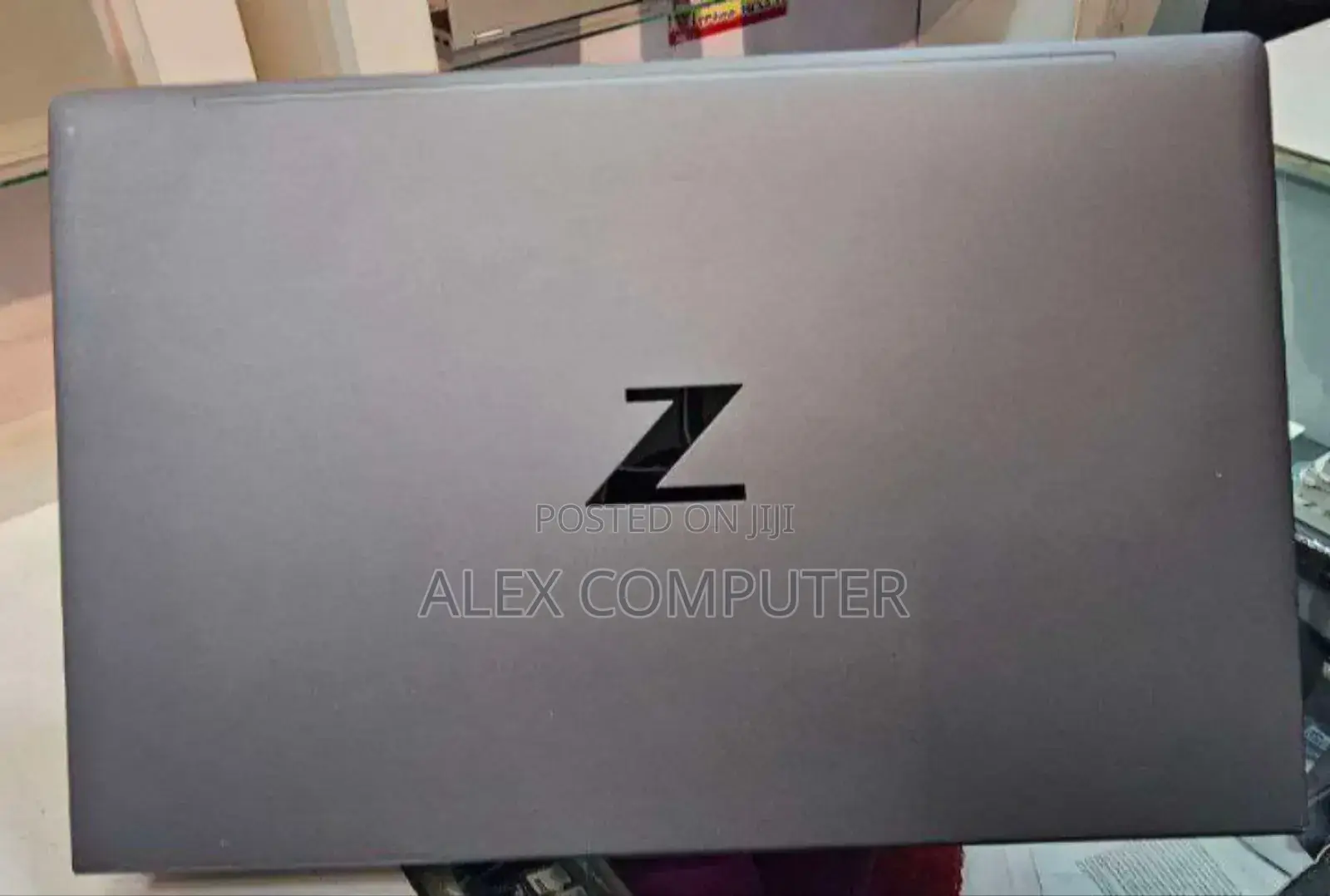 New Laptop HP ZBook Firefly 15 G7 32GB Intel Core I7 SSD 512GB